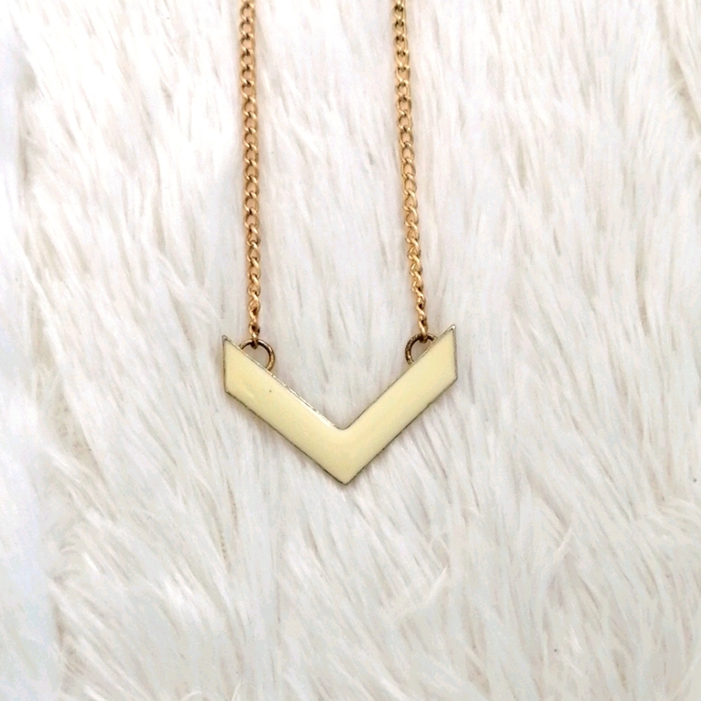 V necklace